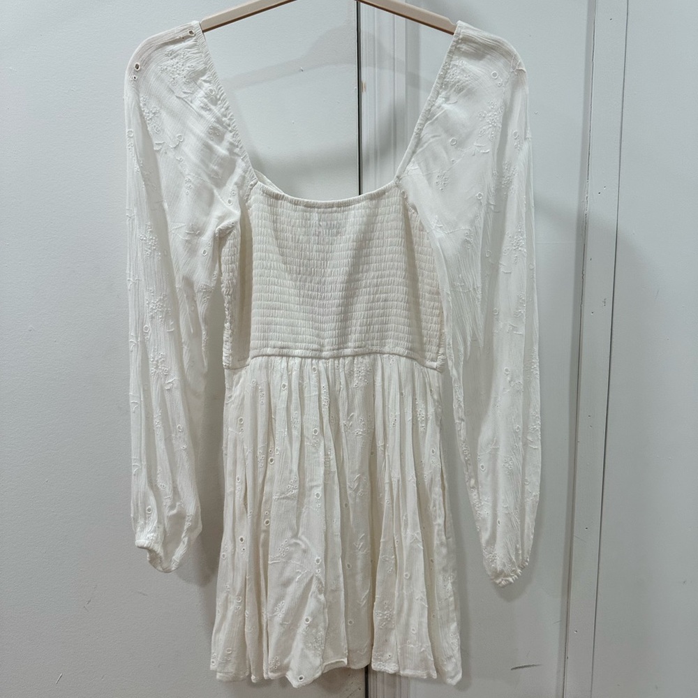 Hollister Eyelet Mini Dress - Picture 5 of 6